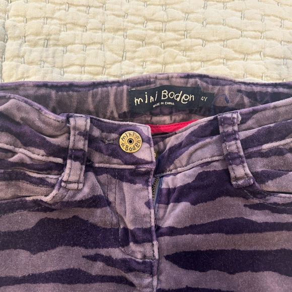 Mini Boden Purple Striped Velvet Pants, Size 4T. - Picture 5 of 8
